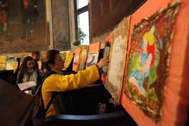 Expoziție de pictură „Aripi de înger” (2017)