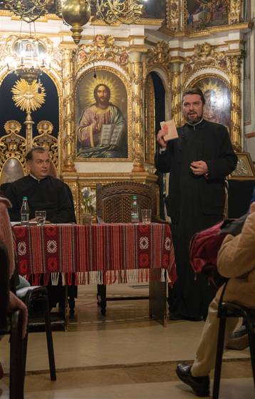Prezentarea de carte „Cugetări și predici la Învierea Domnului”, a Sfântului Nicolae Velimirovici (2020) – fotografia 3