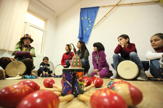 Atelier Dezvoltare Personală și Educație Emoțională prin Muzicoterapie “Ritmul meu și Ritmul Emoțiilor” susținut de Jean-Baptiste Odobeștian (2018) – fotografia 9
